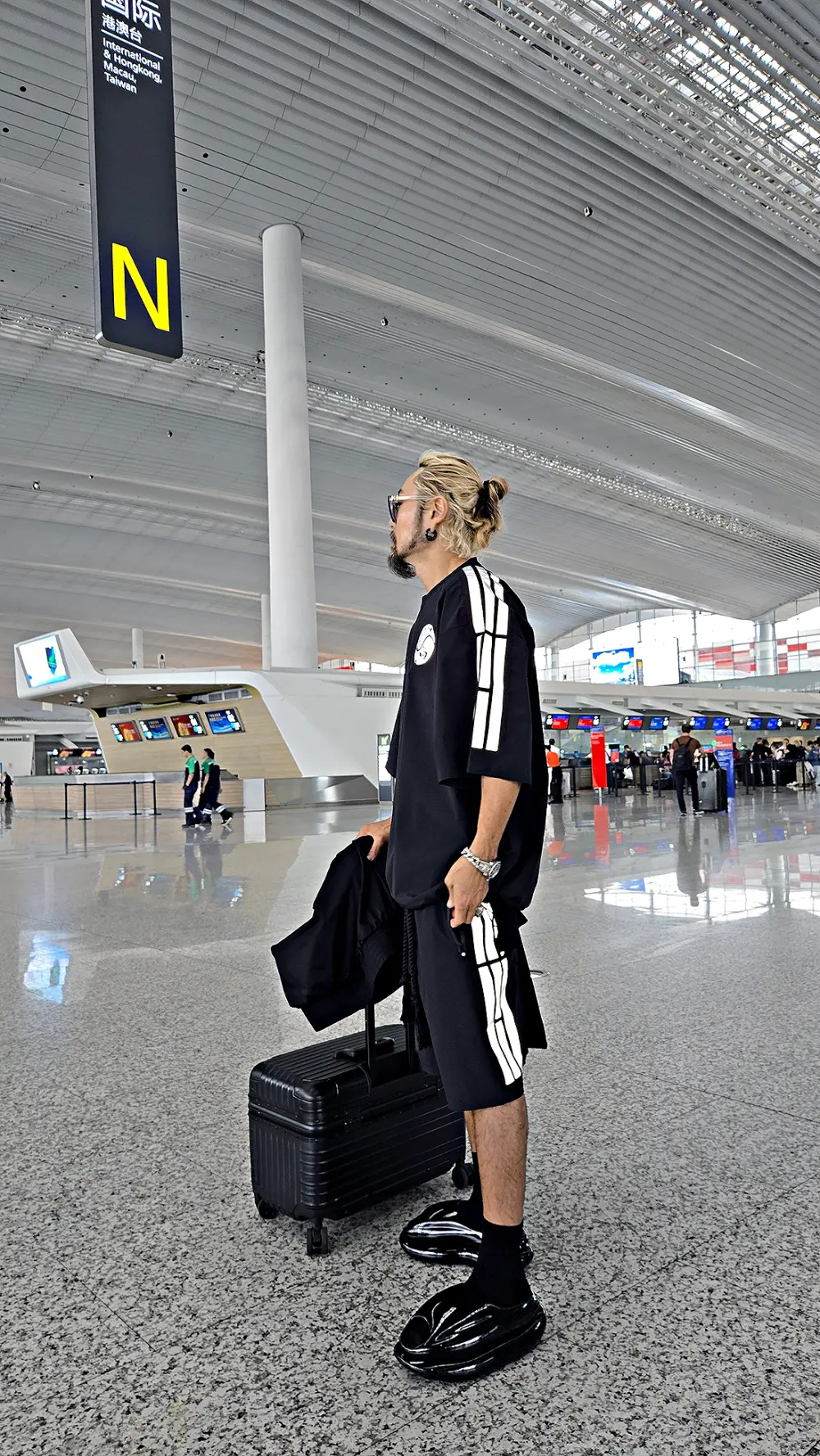 ByTheR Korean Flag Reflective Short Sleeve T-Shirt Black Detail