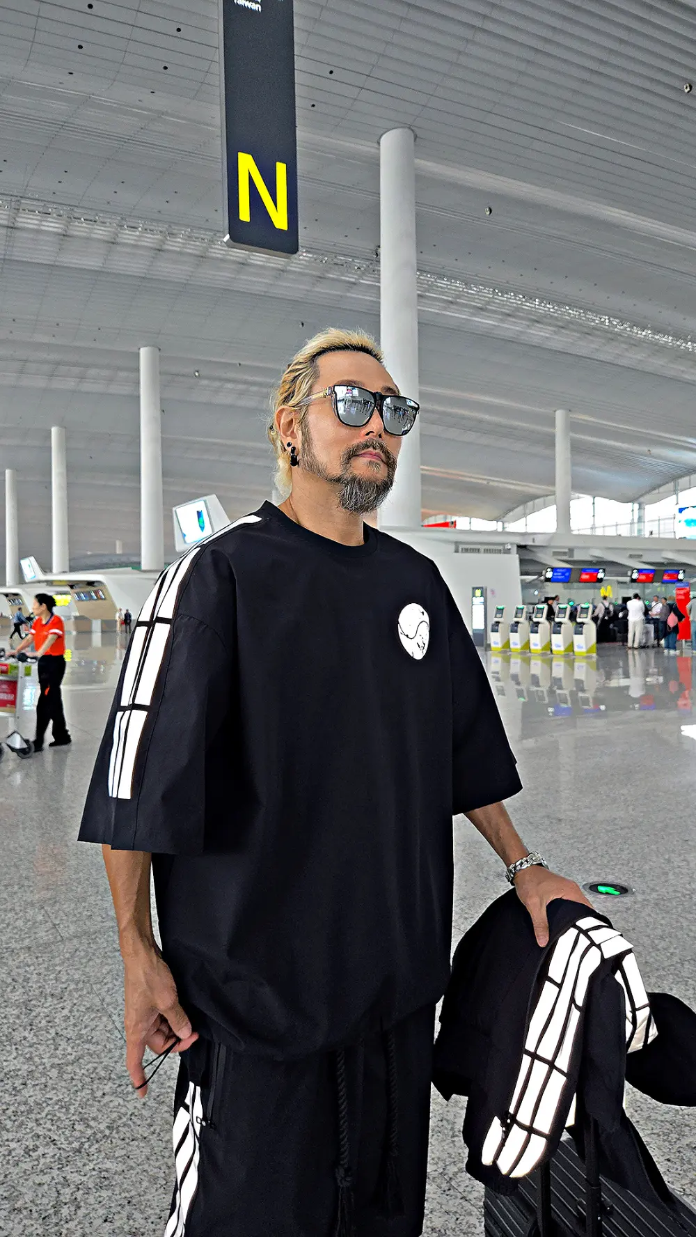 ByTheR Korean Flag Reflective Short Sleeve T-Shirt Black Detail