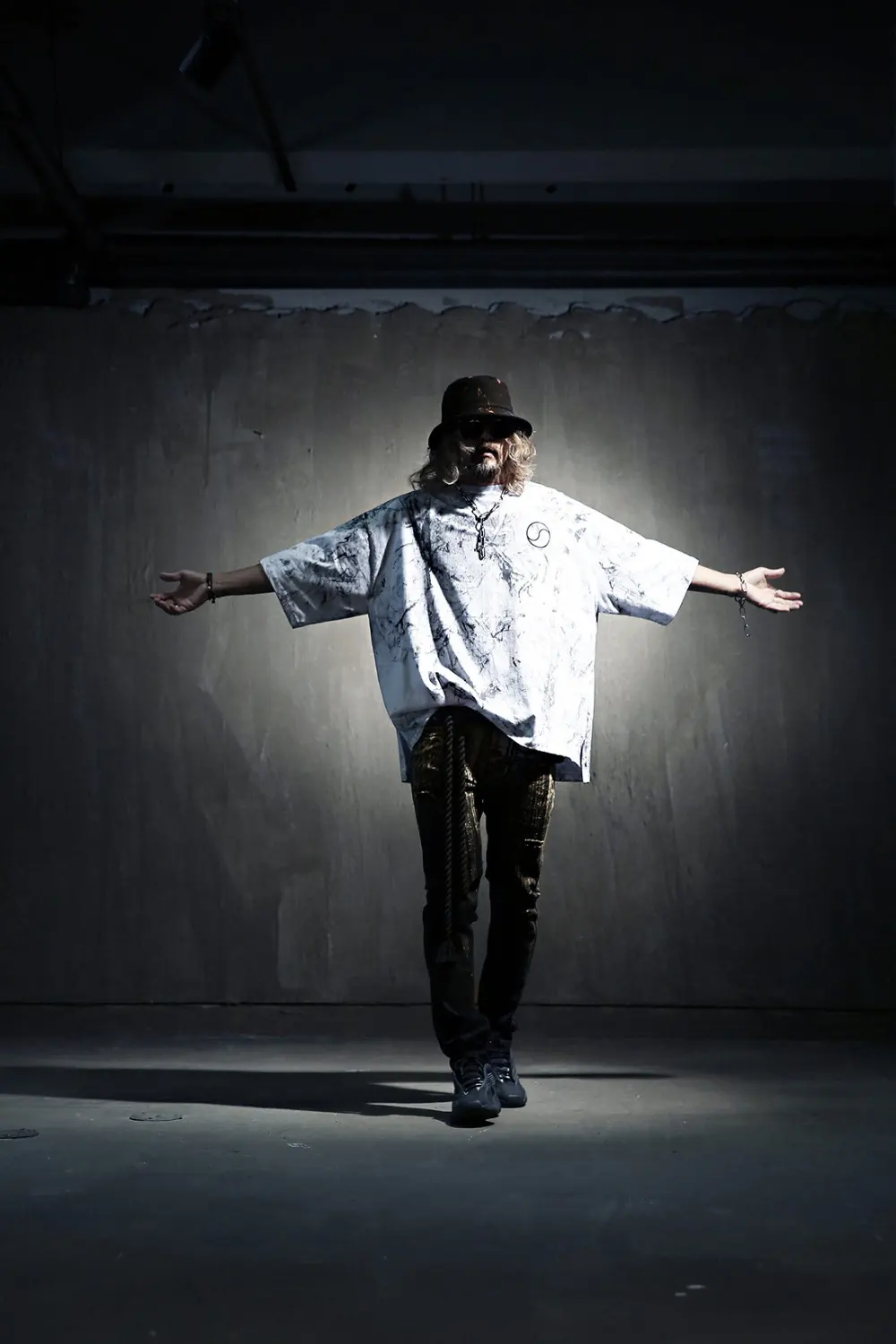 ByTheR Rough Painted Korean Flag Loose Fit Short Sleeve T-Shirt White Detail