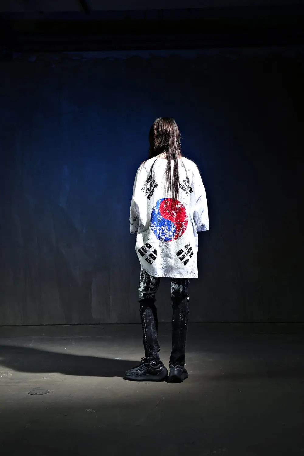 ByTheR Rough Painted Korean Flag Loose Fit Short Sleeve T-Shirt White Detail