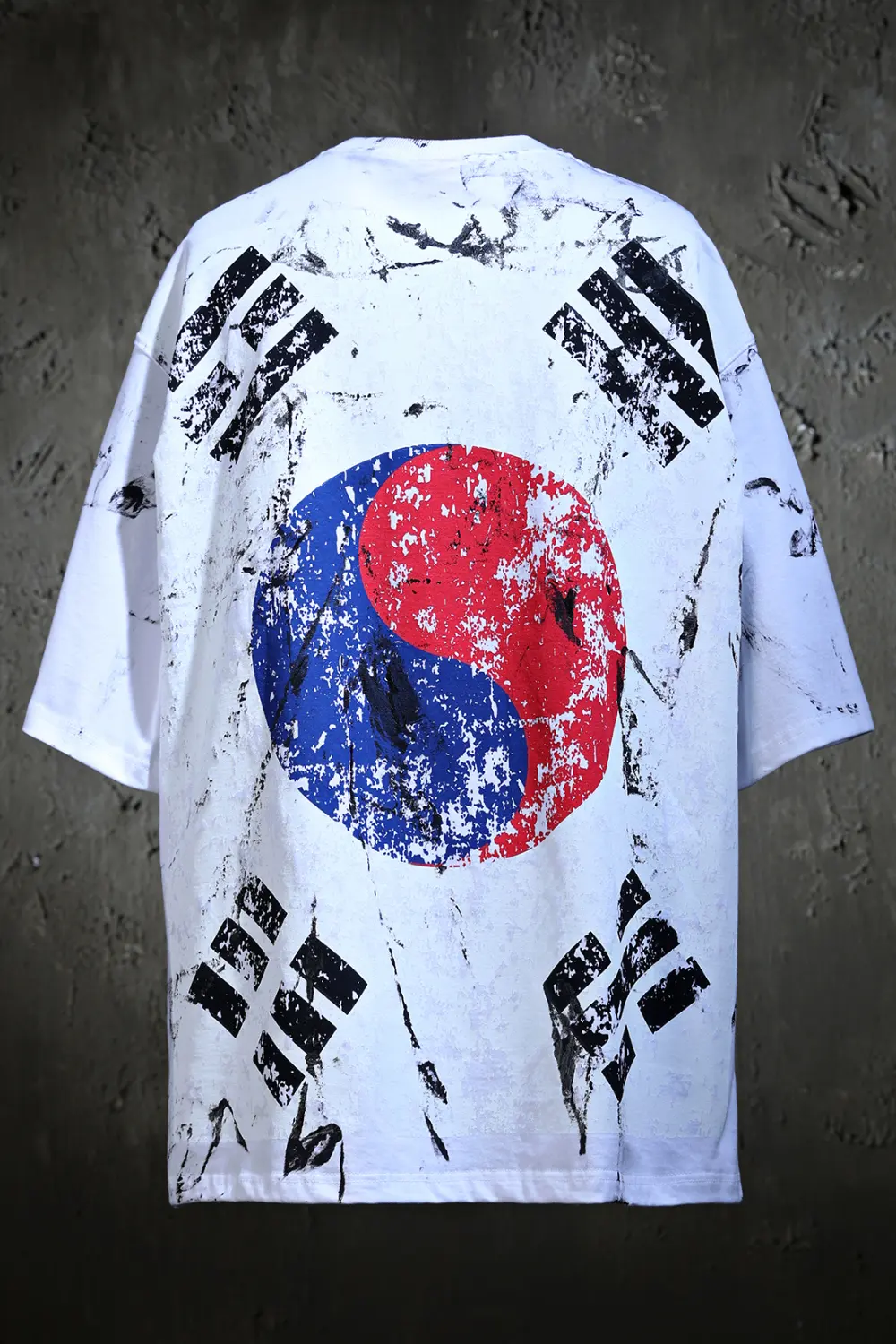 ByTheR Rough Painted Korean Flag Loose Fit Short Sleeve T-Shirt White Detail