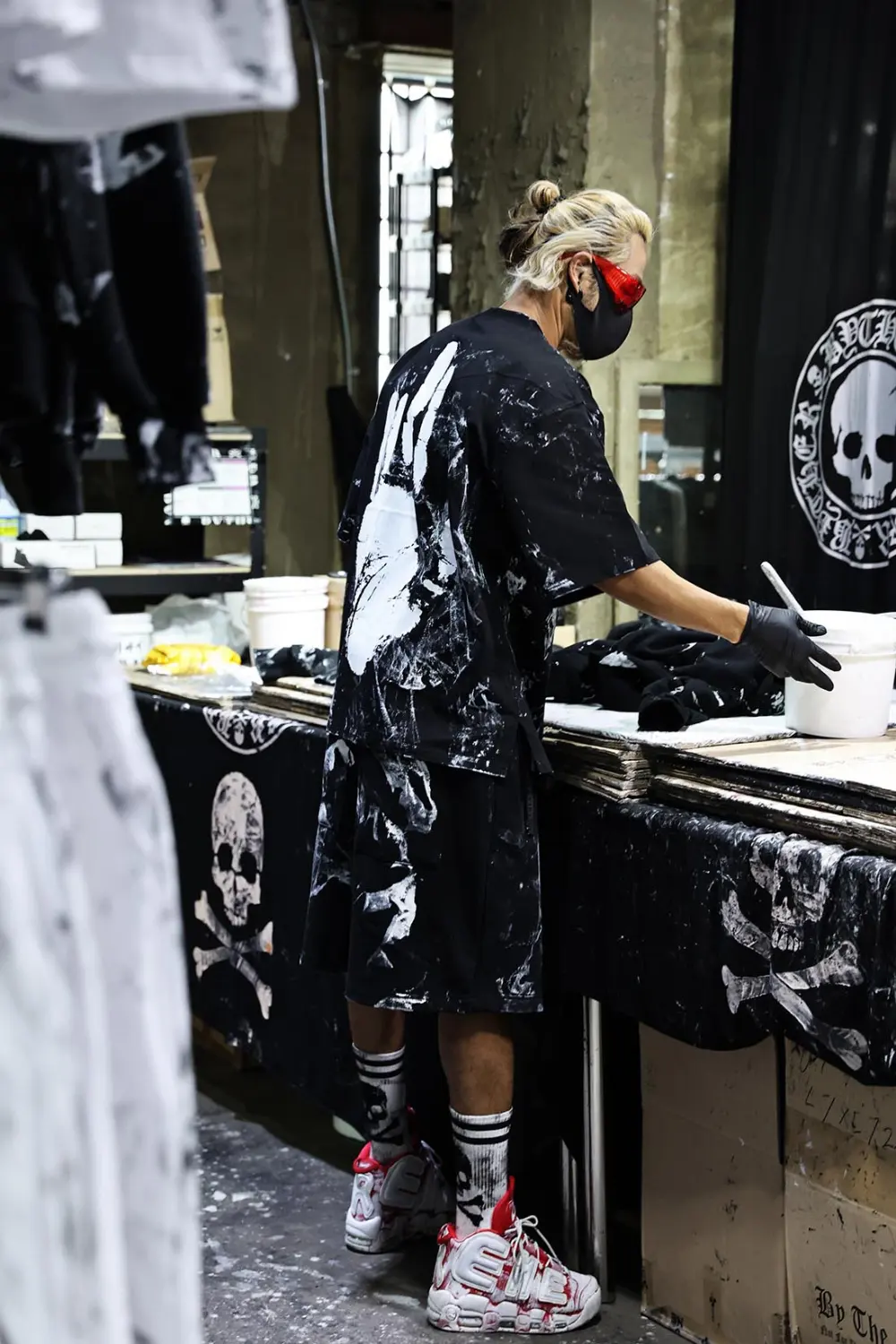 ByTheR Rough Painting Ahn Jung-geun Handprint Loose Fit Short Sleeve T-Shirt White Detail