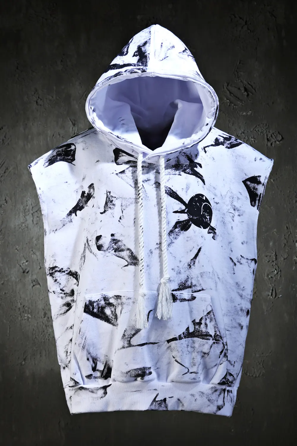 ByTheR Rough Painting Black Korean Flag Cut-Off Sleeveless Hoodie White Detail