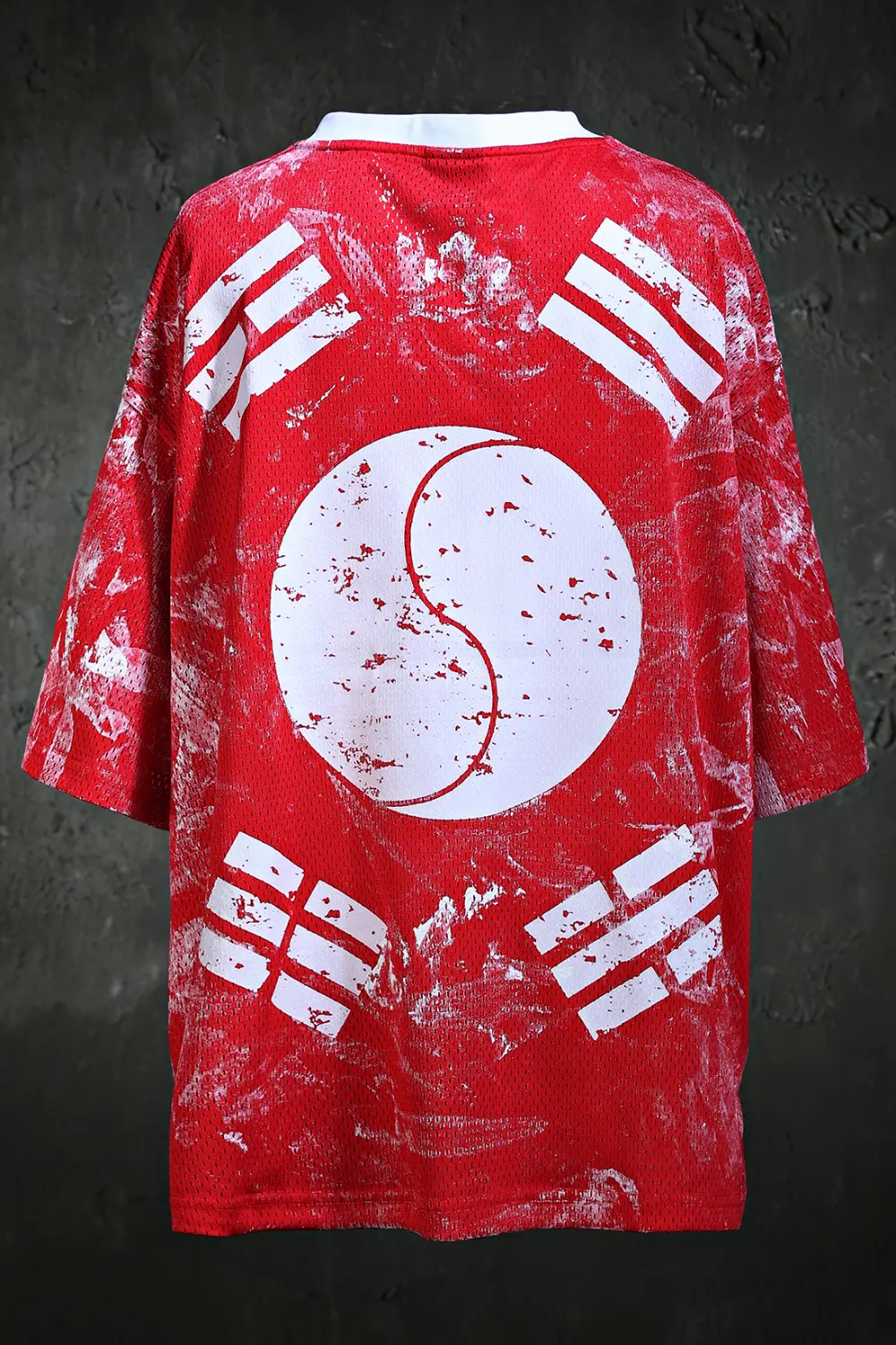 ByTheR Rough Painting Taegeukgi V-Neck Mesh Short-Sleeve T-Shirt Red Detail