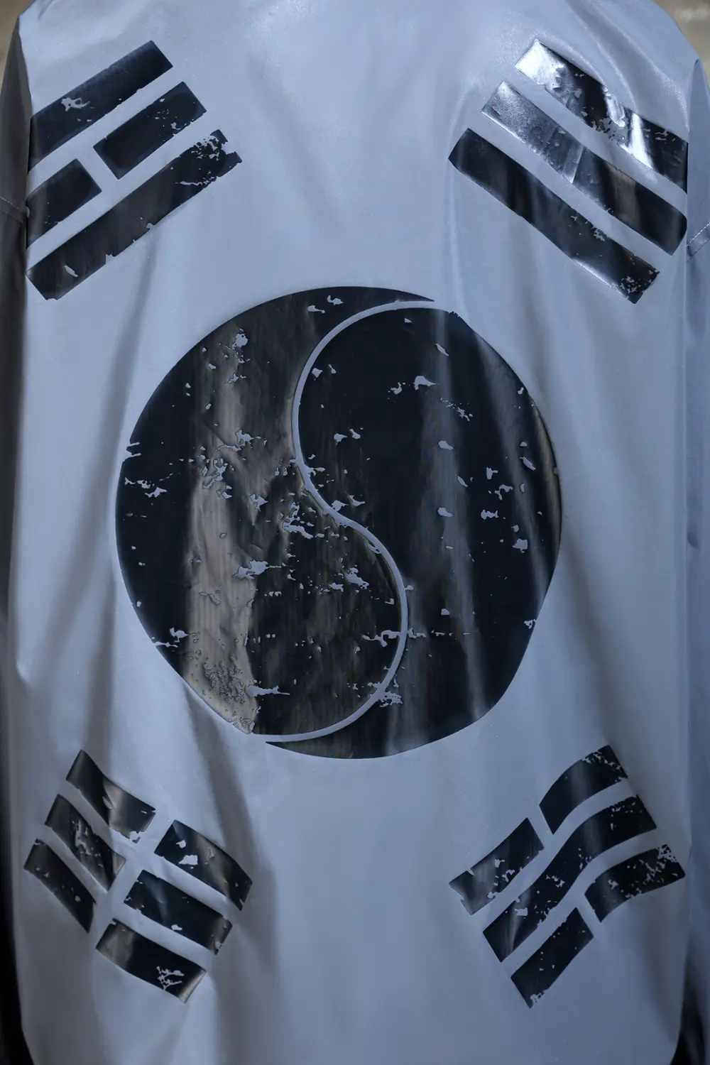 ByTheR Vintage Taegeukgi Reflective High-Neck Windbreaker Detail
