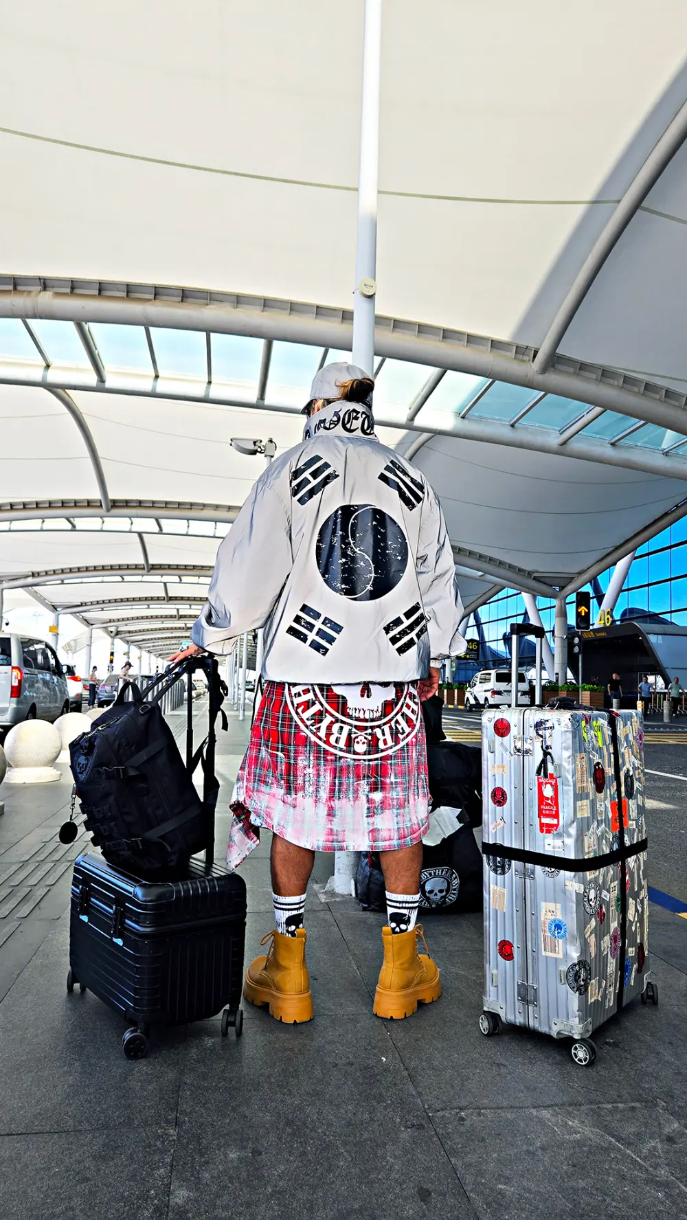 ByTheR Vintage Taegeukgi Reflective High-Neck Windbreaker Detail