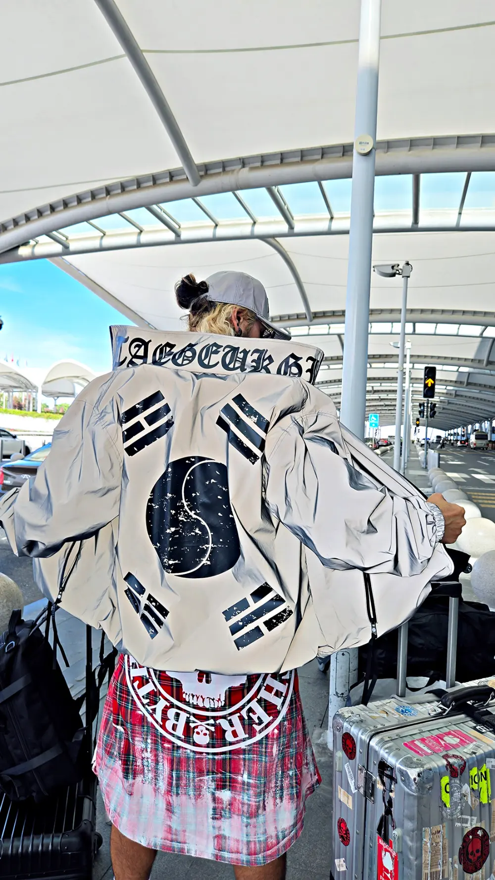 ByTheR Vintage Taegeukgi Reflective High-Neck Windbreaker Detail