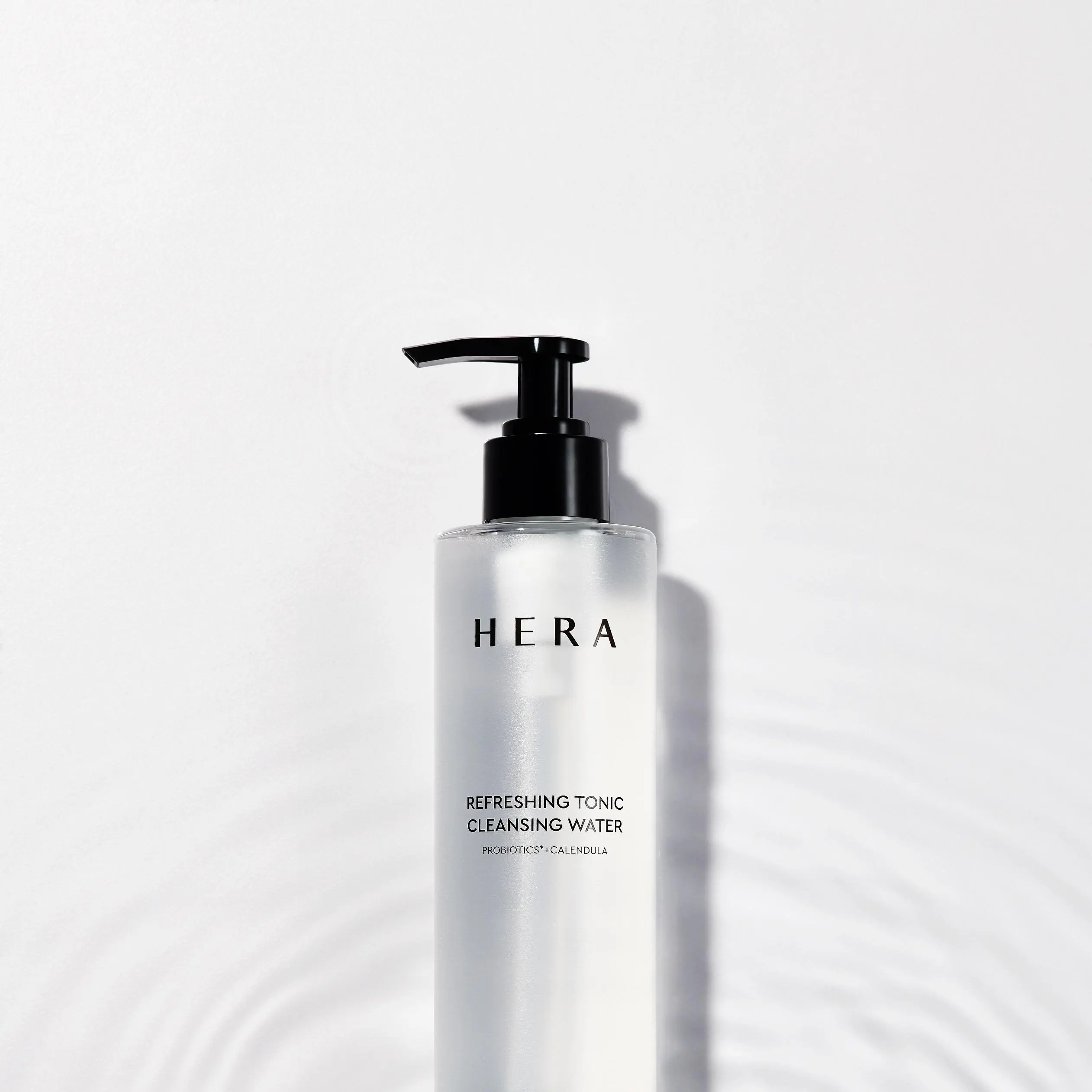 HERA Refreshing Tonic Cleansing Water 200ml Detail