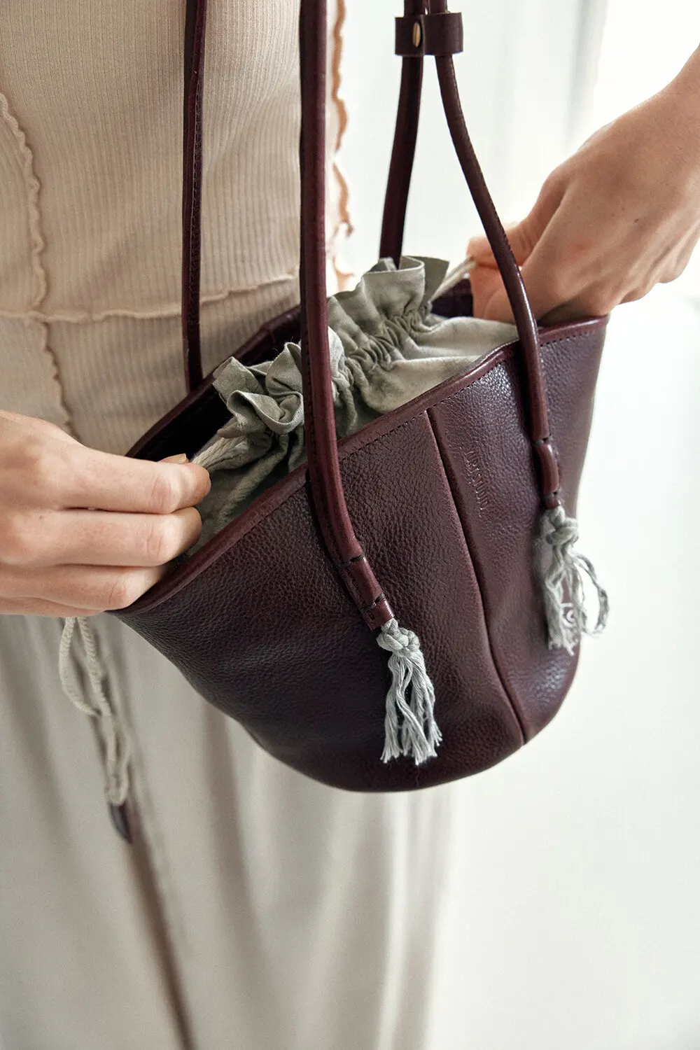 KANO Leather Bucket Shoulder Bag with Tassel Charm - 3 Colors Detail