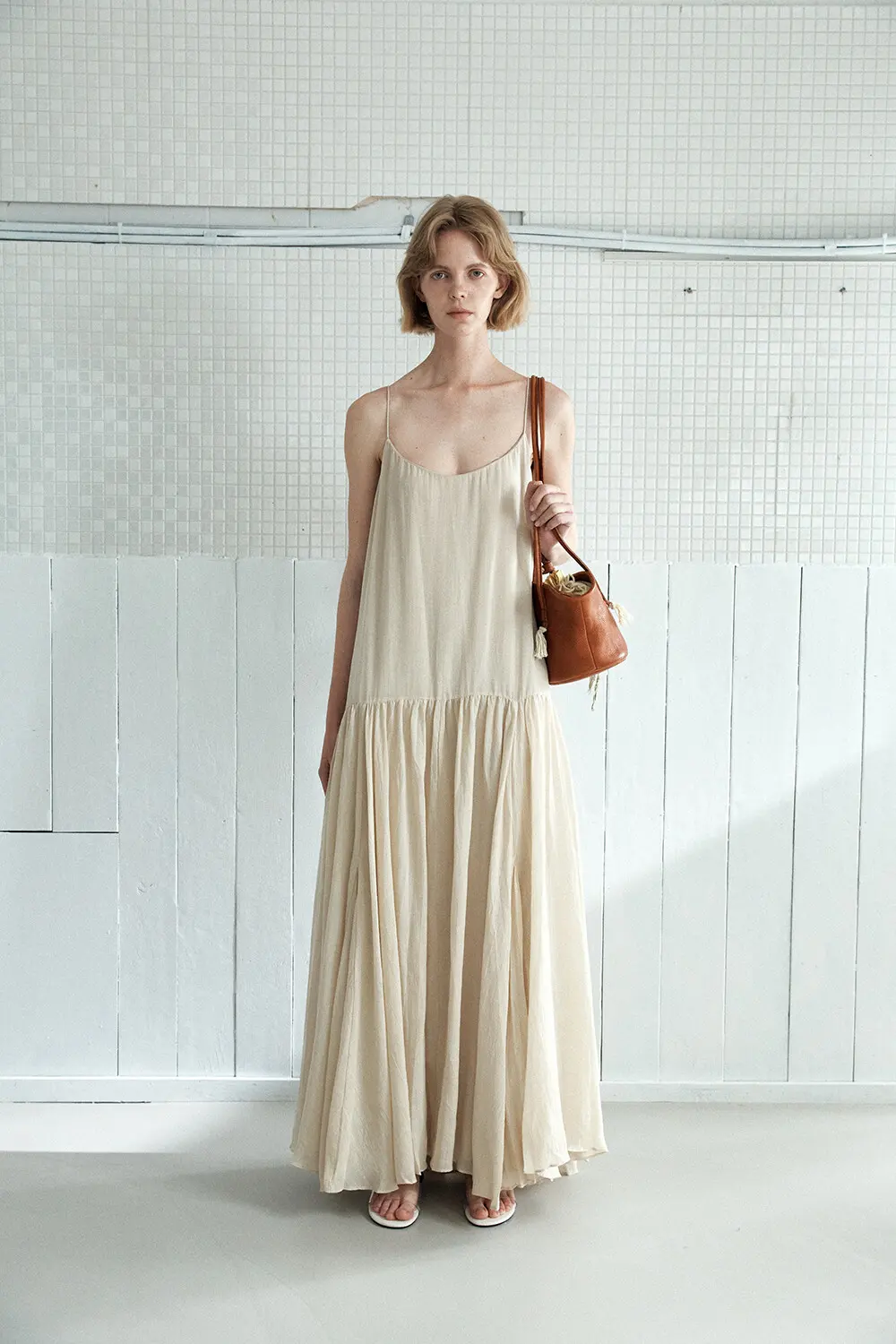 KANO Leather Bucket Shoulder Bag with Tassel Charm - 3 Colors Detail