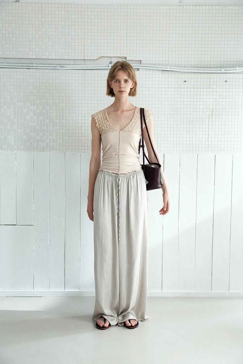 KANO Leather Bucket Shoulder Bag with Tassel Charm - 3 Colors Detail