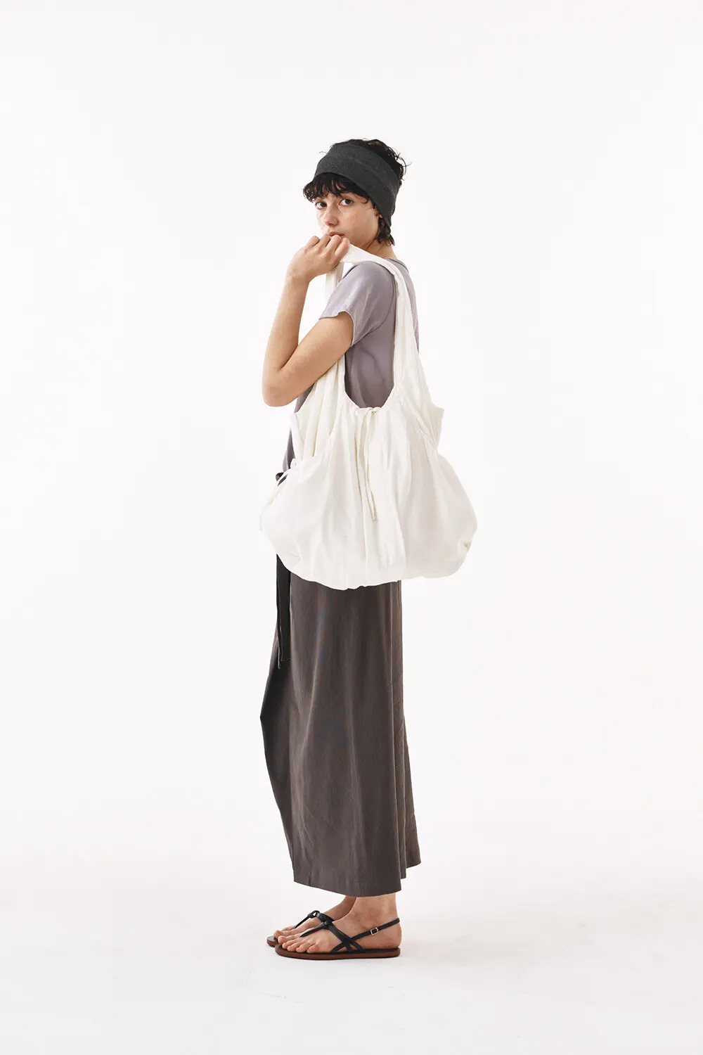 LUNE Shirred Drawstring Fabric Shoulder Bag - 2 Colors (Ivory, Dark Brown) Detail