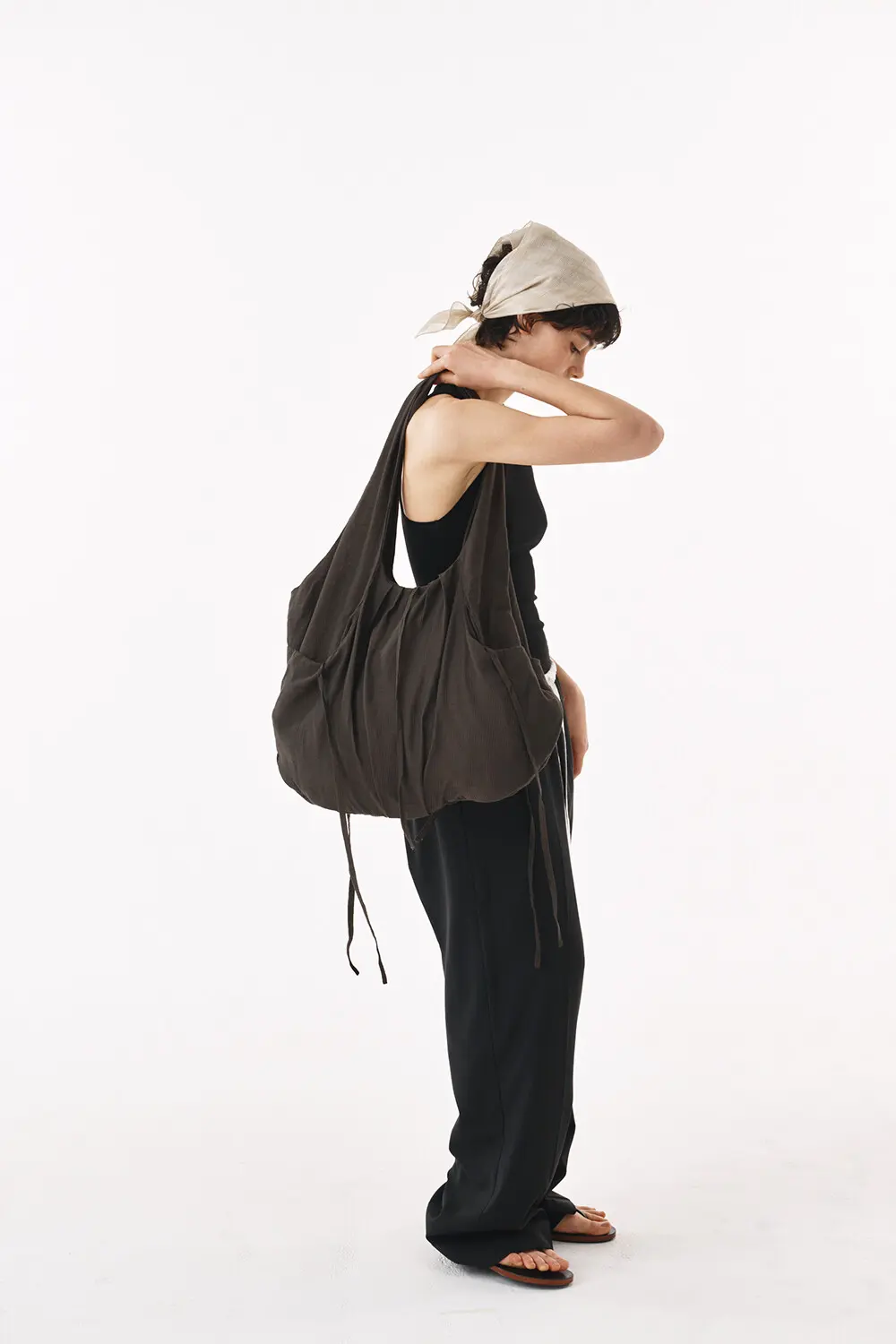 LUNE Shirred Drawstring Fabric Shoulder Bag - 2 Colors (Ivory, Dark Brown) Detail