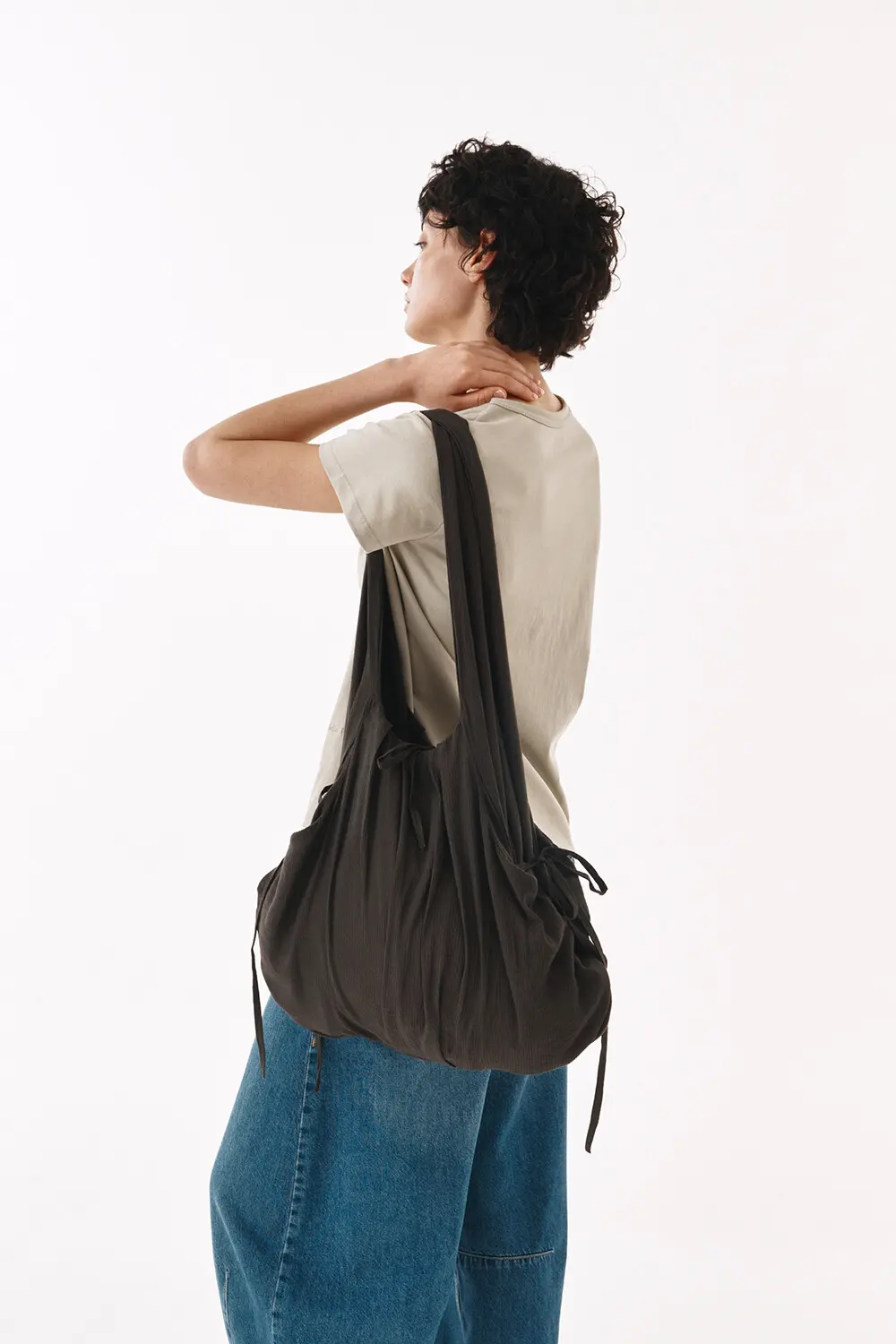 LUNE Shirred Drawstring Fabric Shoulder Bag - 2 Colors (Ivory, Dark Brown) Detail