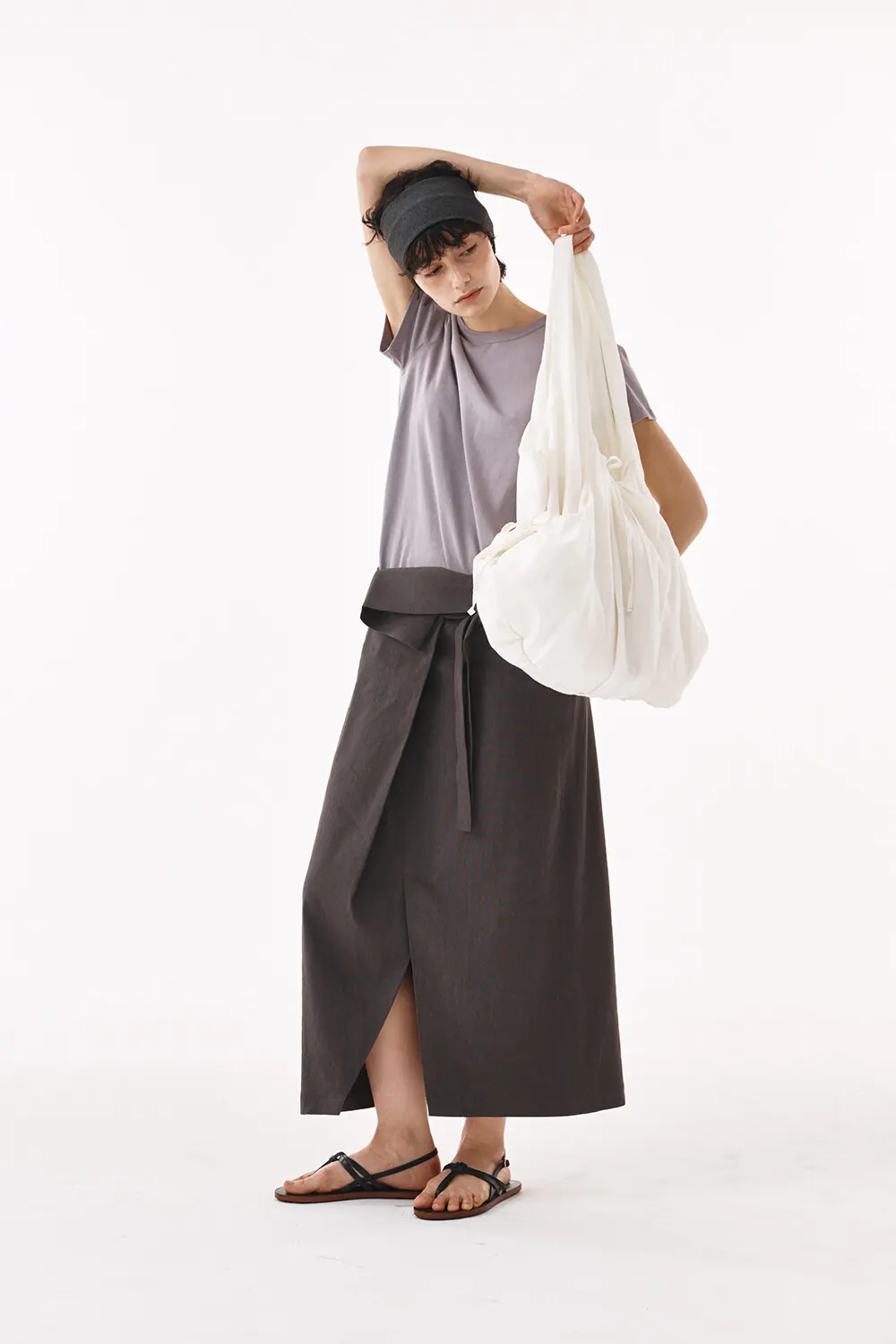 LUNE Shirred Drawstring Fabric Shoulder Bag - 2 Colors (Ivory, Dark Brown) Detail