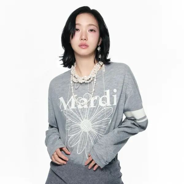 Mardi Mercredi Women's Long Sleeve Graphic T-Shirt