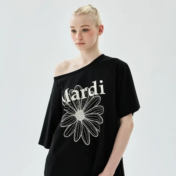 Mardi OVERSIZED OFF SHOULDER FLOWERMARD T SHIRT