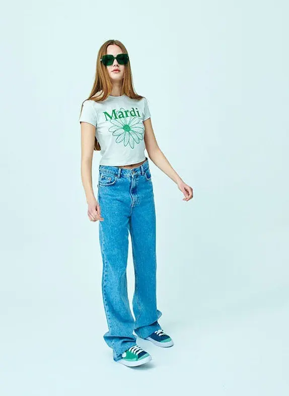 Mardi Women's Cropped Flower T-Shirt