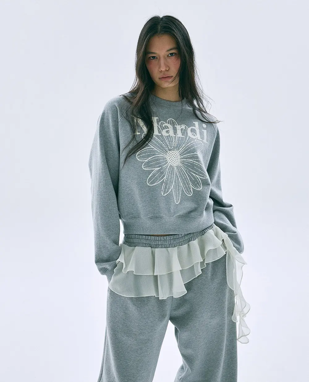 Mardi Women's Flower Mardi Raglan Cotton Sweatshirt