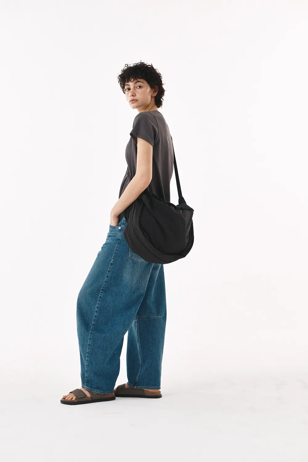 PETA Nylon Shoulder Bag 2 Colors Detail