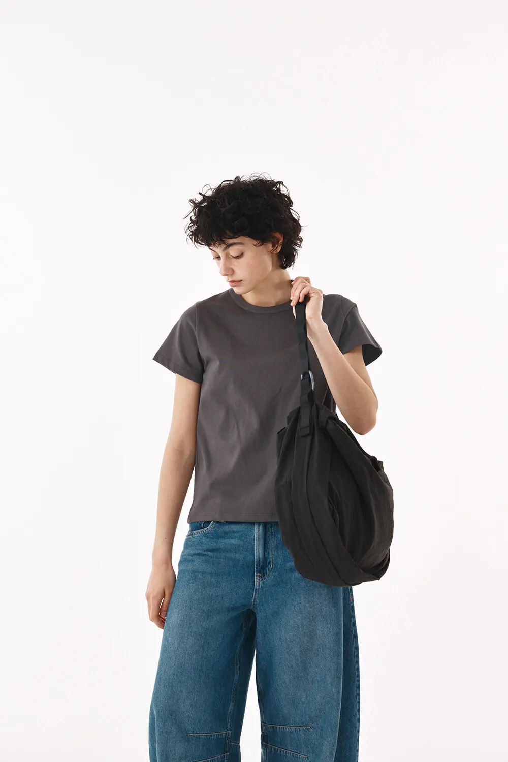 PETA Nylon Shoulder Bag 2 Colors Detail