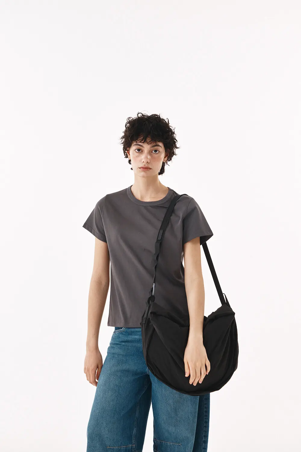 PETA Nylon Shoulder Bag 2 Colors Detail
