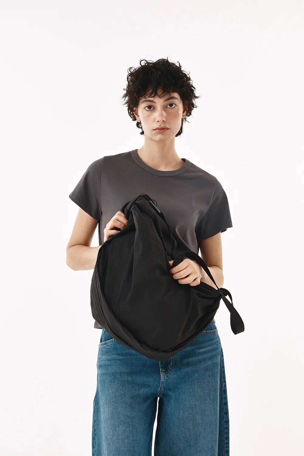PETA Nylon Shoulder Bag 2 Colors Detail