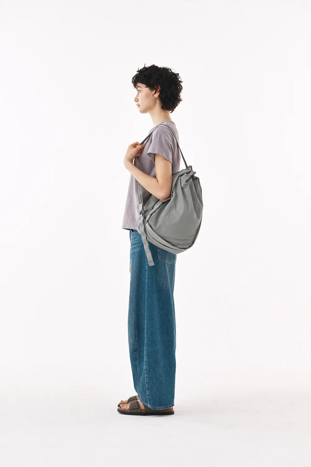PETA Nylon Shoulder Bag 2 Colors Detail