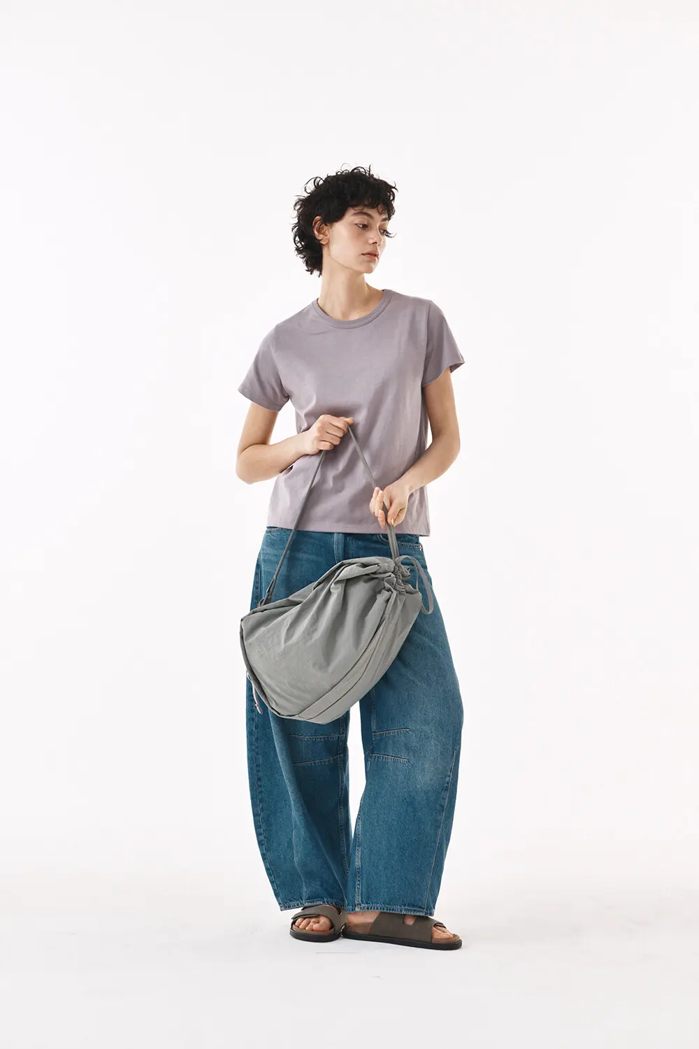 PETA Nylon Shoulder Bag 2 Colors Detail