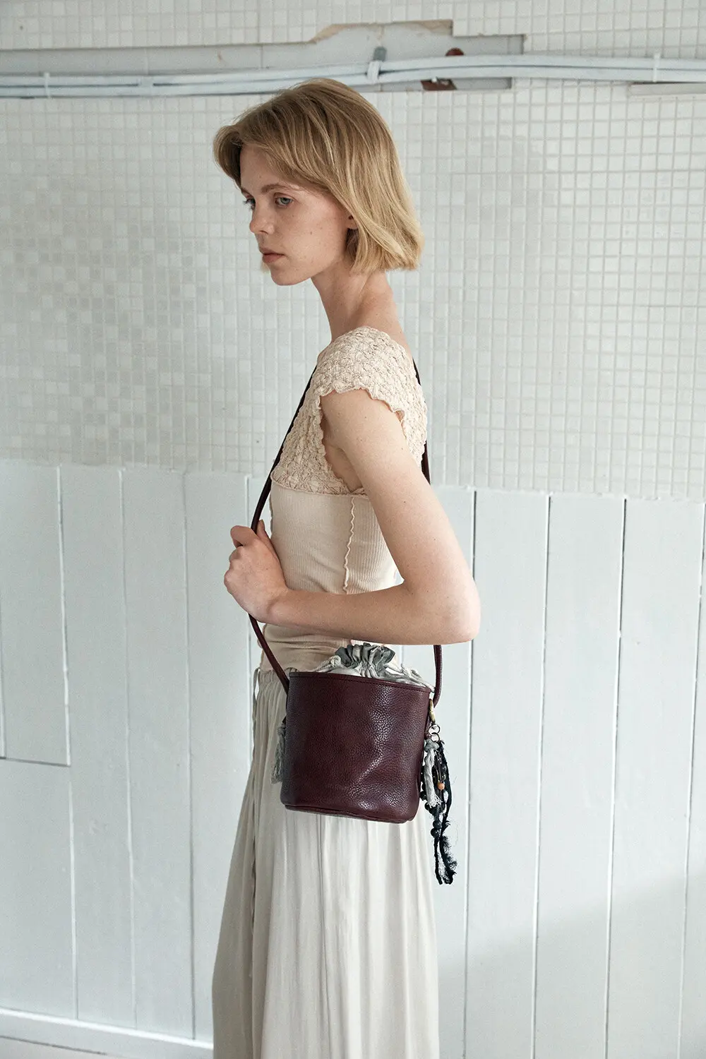 YURT Mani Leather Bucket Bag with Naturally Dyed Drawstring Pouch, 3 Colors Detail