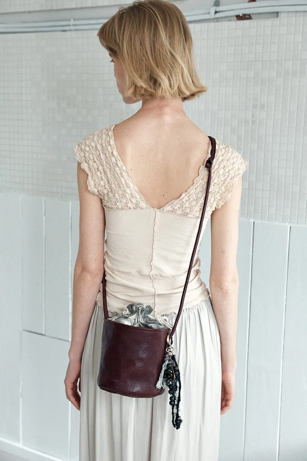 YURT Mani Leather Bucket Bag with Naturally Dyed Drawstring Pouch, 3 Colors Detail