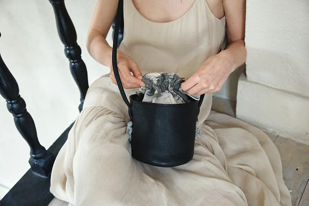 YURT Mani Leather Bucket Bag with Naturally Dyed Drawstring Pouch, 3 Colors Detail