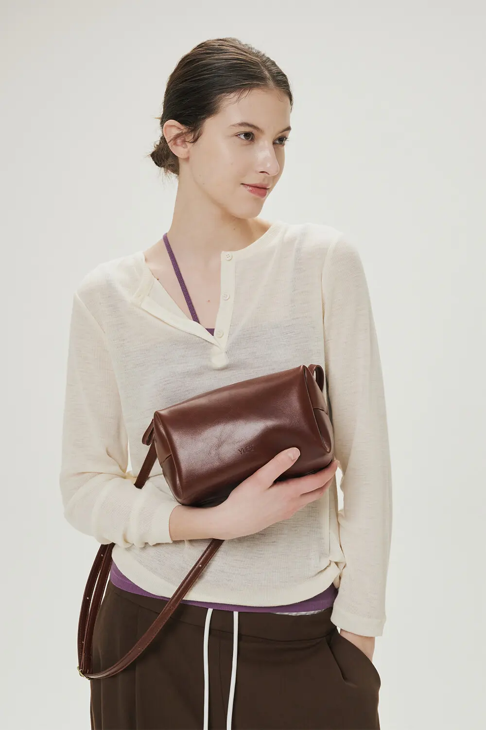 YURT Tofu Leather Shoulder Crossbody Bag (4 Colors) Detail