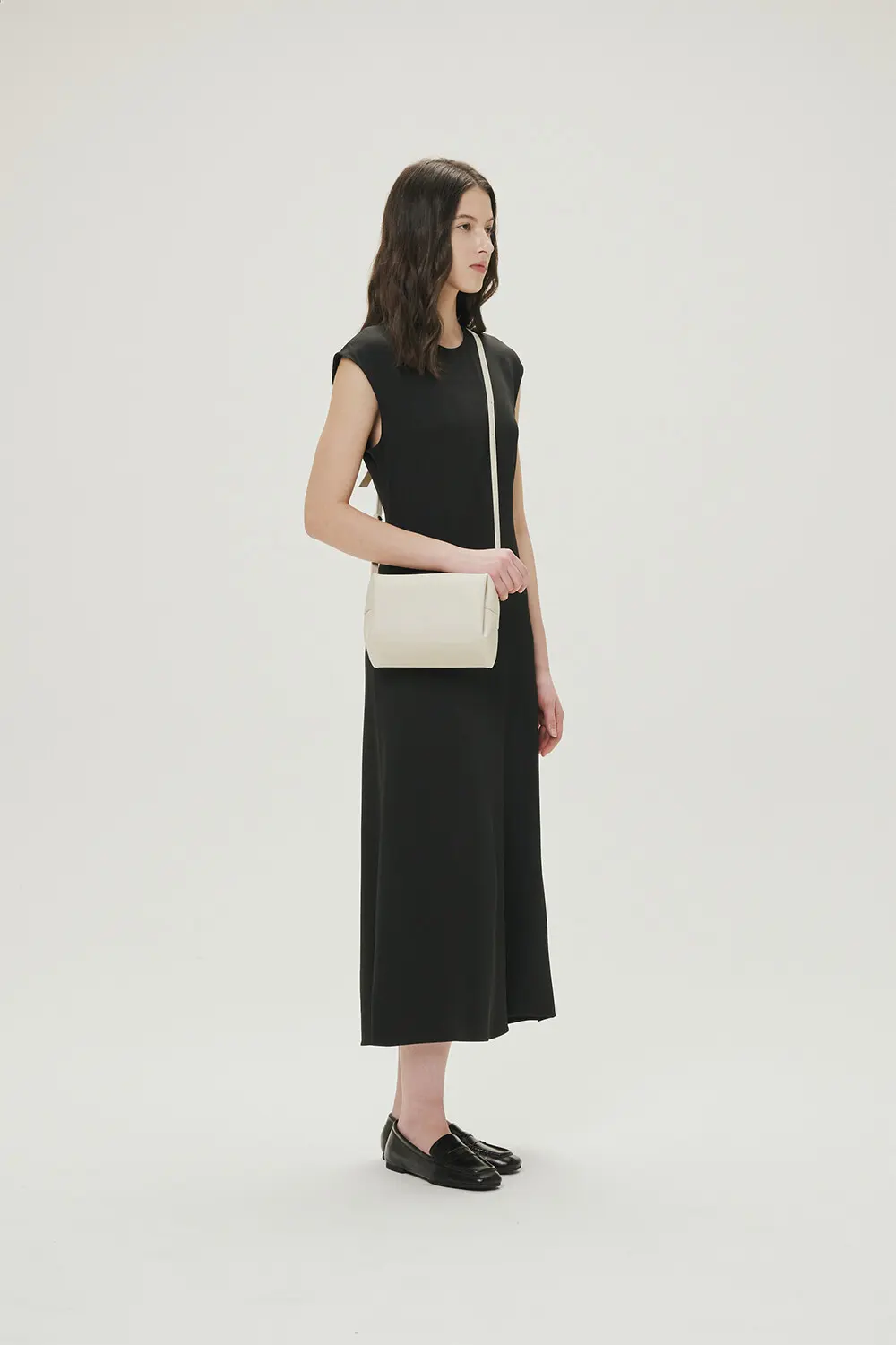 YURT Tofu Leather Shoulder Crossbody Bag (4 Colors) Detail