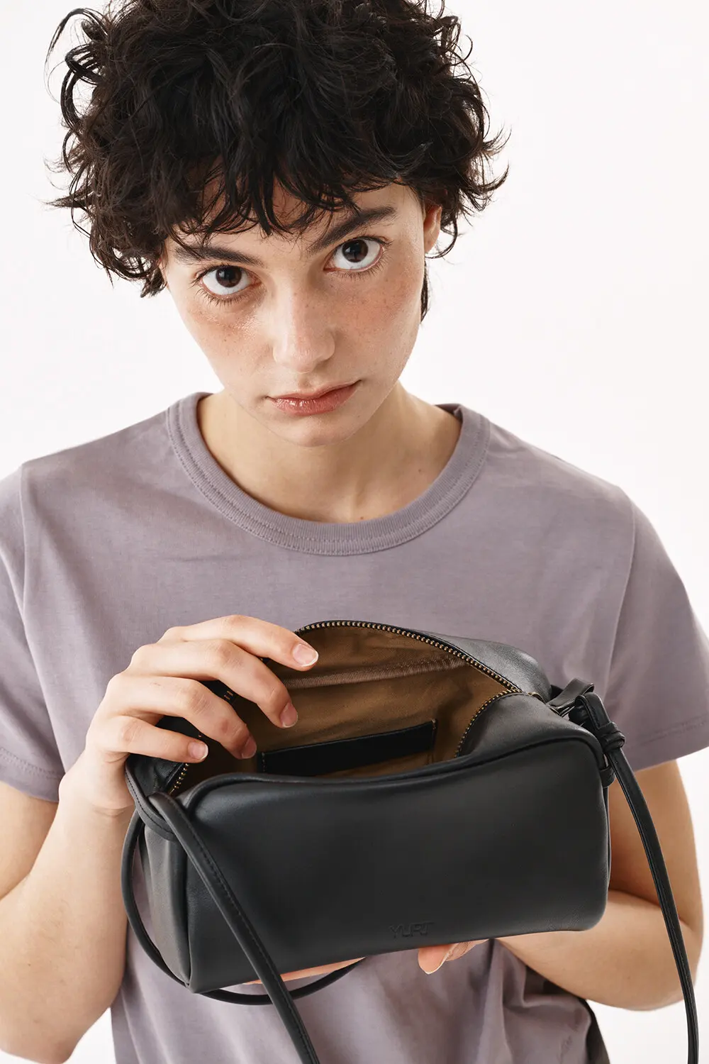 YURT TOU L Bag (6 Colors) Detail