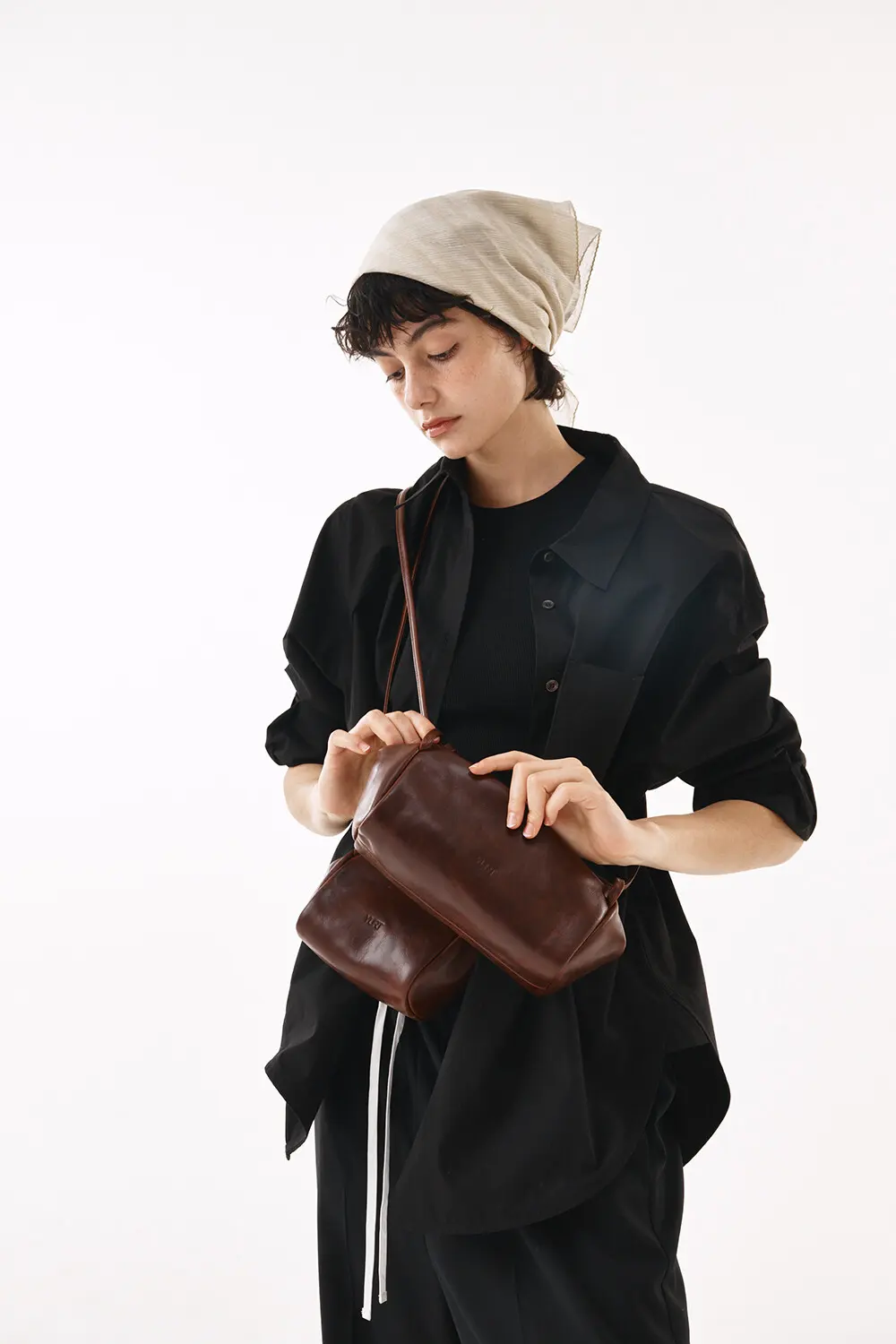 YURT TOU L Bag (6 Colors) Detail