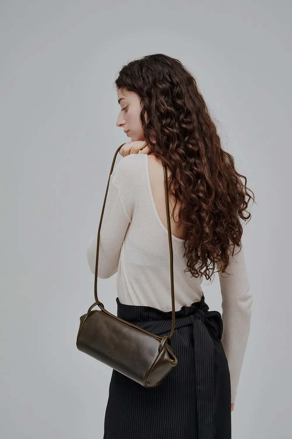 YURT TOU L Bag (6 Colors) Detail