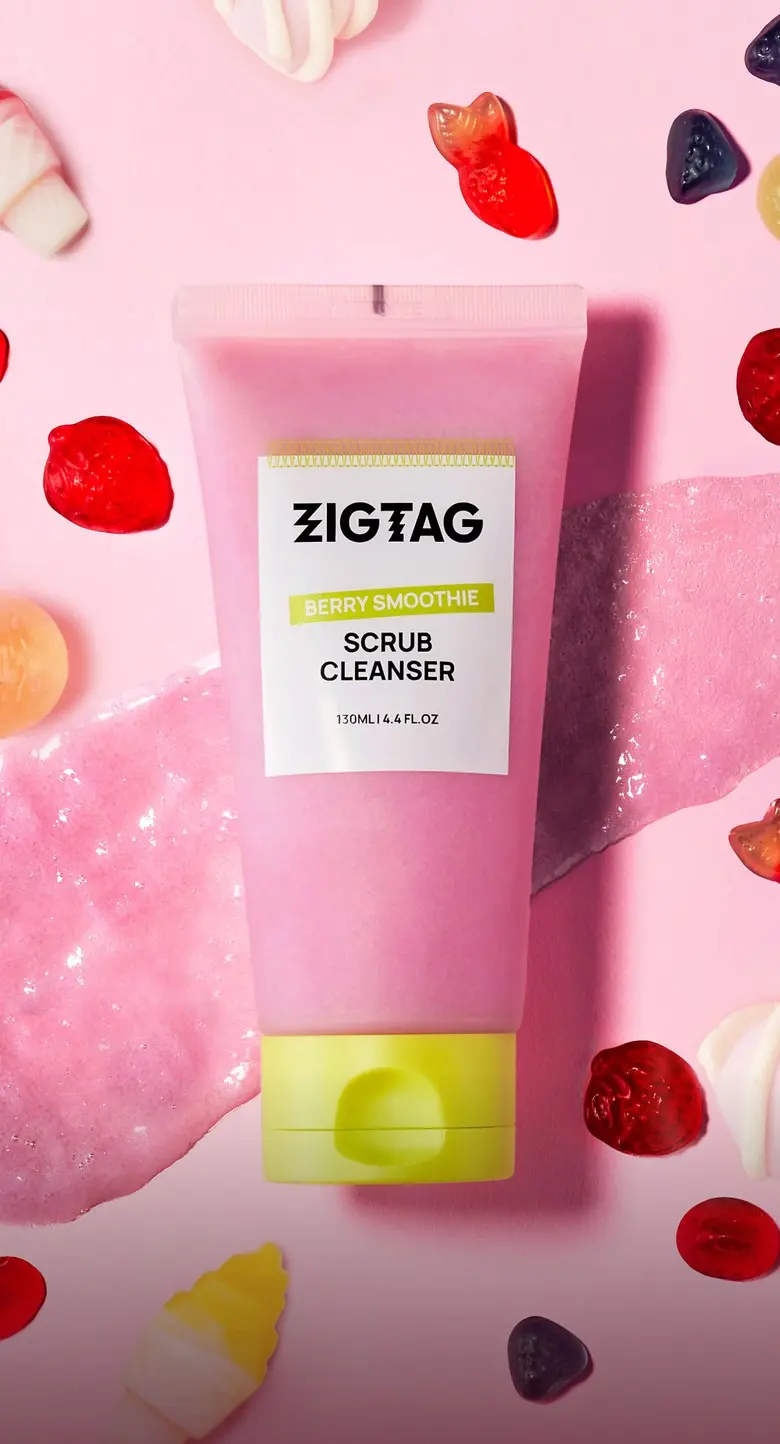 ZIGZAG Berry Smoothie Scrub Cleanser 130ml - 3-in-1 Pack to Form Konjac Scrub Cleansing Foam Detail