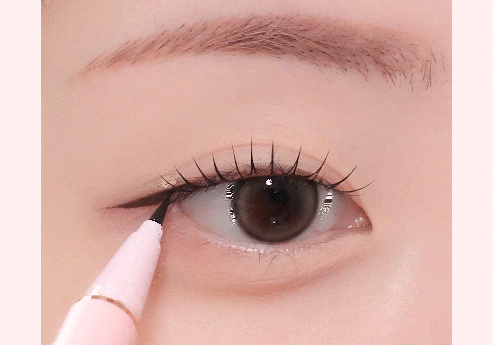 [+쿨링 클렌저 20g] 딥 모먼트 아이라이너 2colors 0.6g Detail