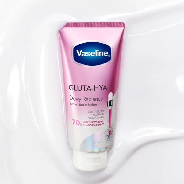 Vaseline Gluta-Hya Dewy Radiance Body Lotion 300ML