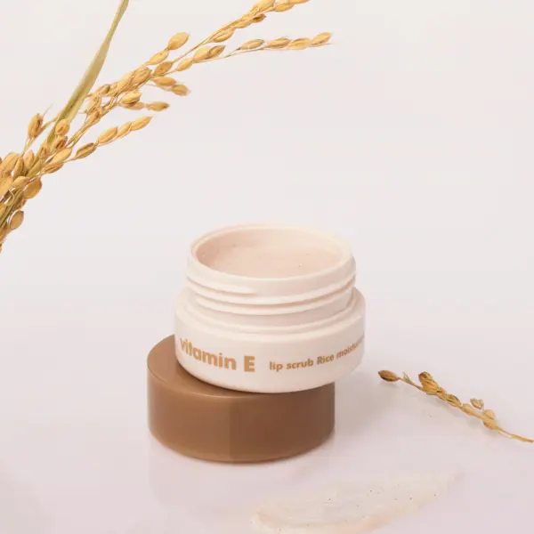 THE FACE SHOP Vitamin E Rice Lip Scrub 14g