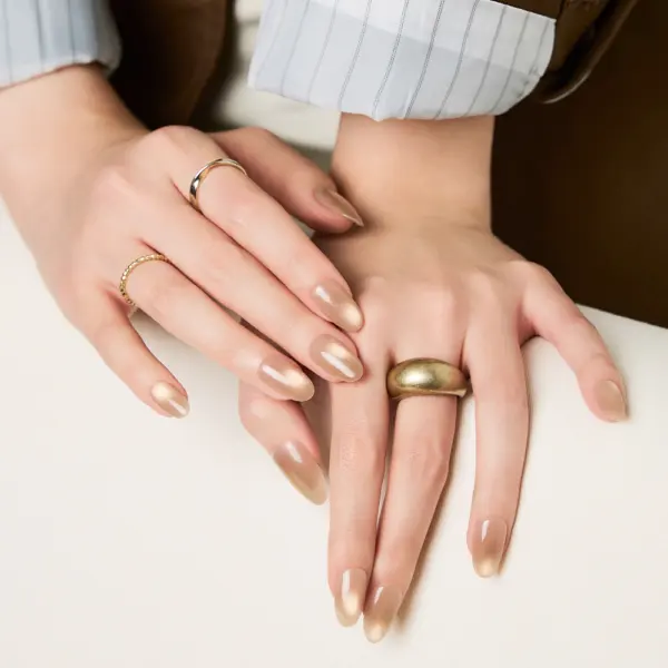 DASHING DIVA Magic Press Golden Haze (Almond) Nail Tips
