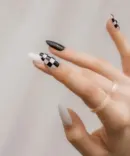 MUZMAK Reusable Nail Tips Chess Black (Almond)
