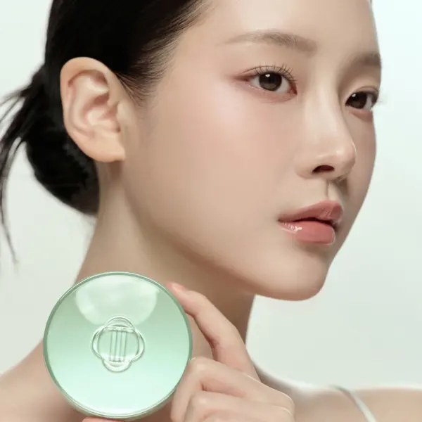Dinto Blur Finish Cushion