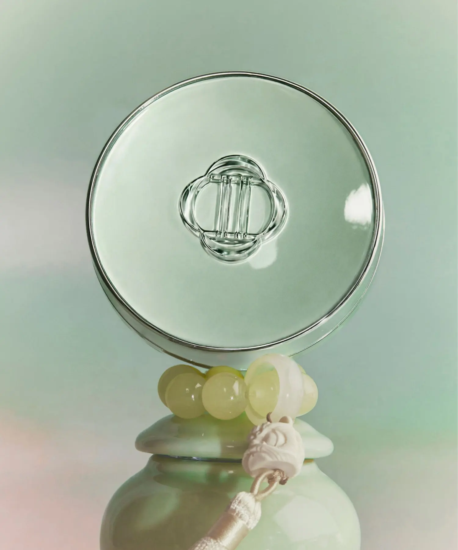 Dinto Blur Finish Cushion