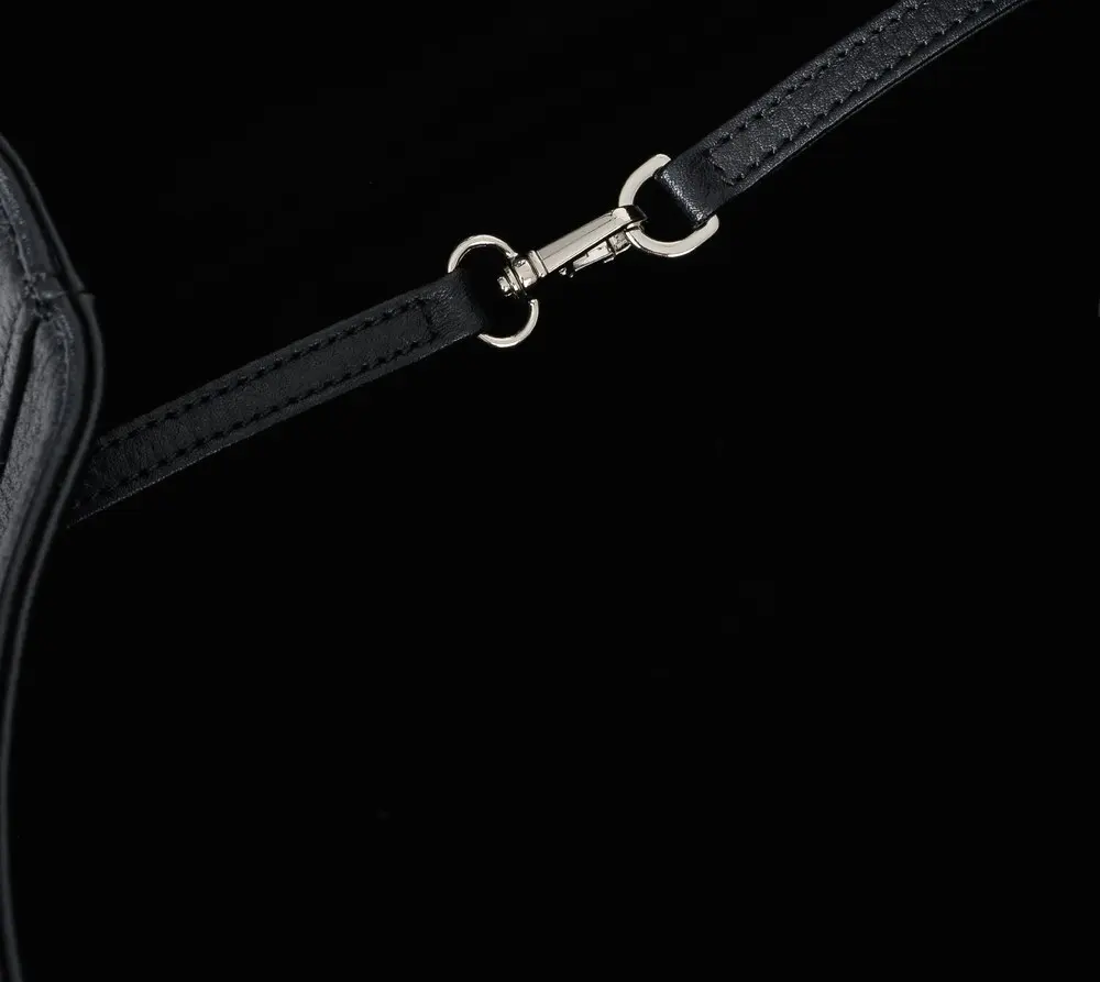 Gather Bag (Black) Detail
